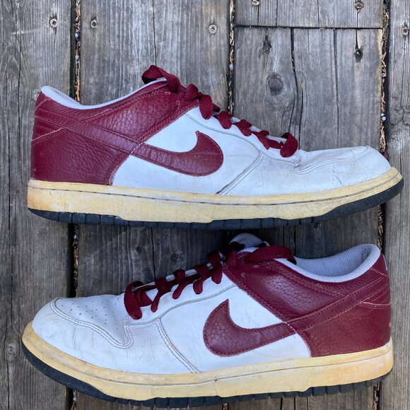 2007 Nike Dunk Low CL White Team Red Black Size 10.5 - Picture 4 of 11